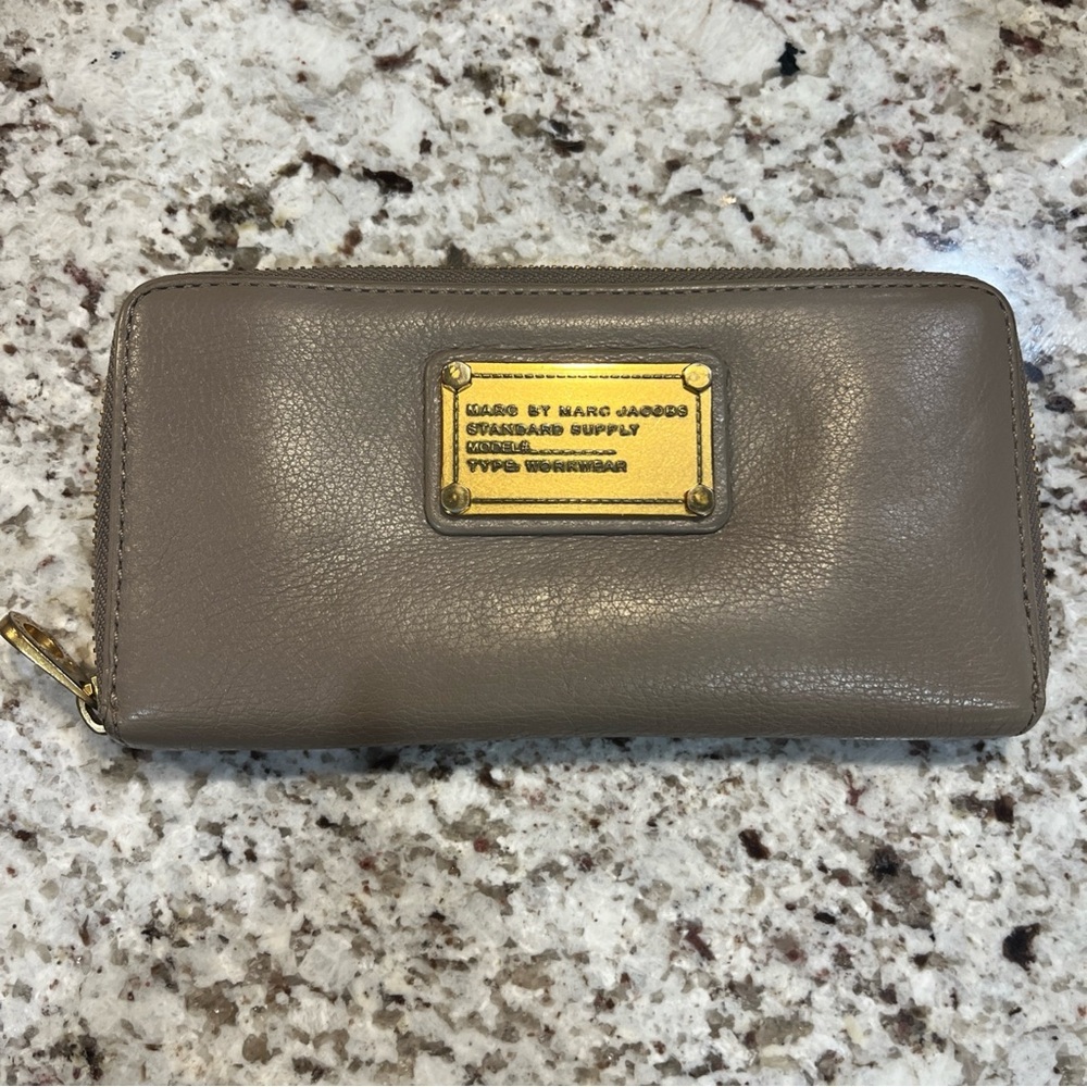 Marc Jacobs Taupe Leather Zip-Around Wallet with Gold Plaque